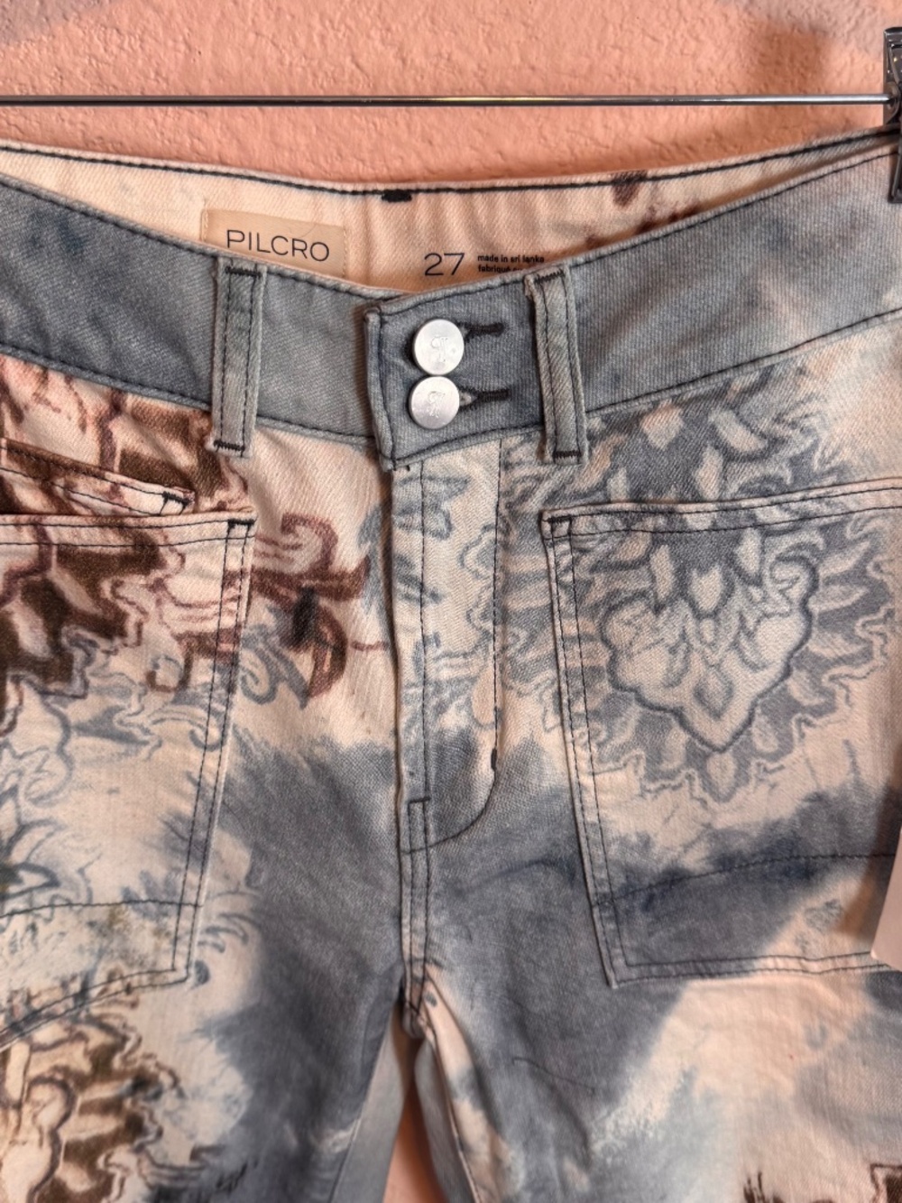 NWT Pilcro The Wanderer Mid-Rise Relaxed Tapestry Jeans Sz 27 - Picture 5 of 9